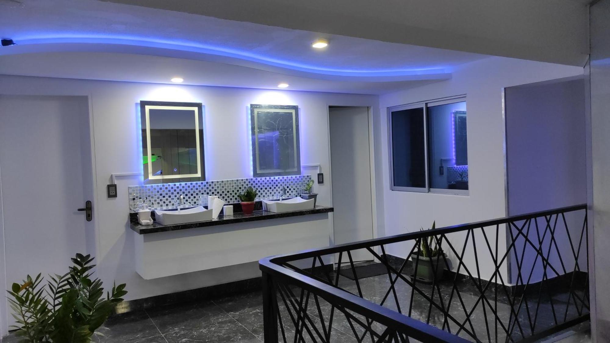 Edificio David Aparthotel Кобиха Екстериор снимка